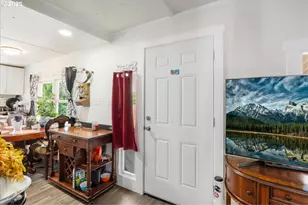 214 Holcomb Ave, Kelso, WA 98626 - Photo 5