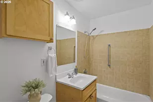 7302 N New York Ave, Portland, OR 97203 - Photo 31