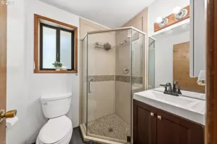 10024 Hubbard Creek Rd, Umpqua, OR 97486 - Photo 23