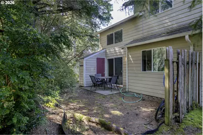 1320 Spruce St, Florence, OR 97439 - Photo 15