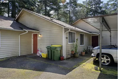 1320 Spruce St, Florence, OR 97439 - Photo 5