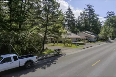 1320 Spruce St, Florence, OR 97439 - Photo 17