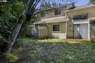 1320 Spruce St, Florence, OR 97439 - Photo 9