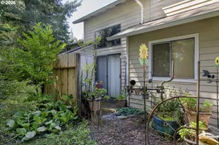 1320 Spruce St, Florence, OR 97439 - Photo 13