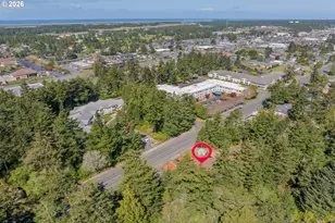 1320 Spruce St, Florence, OR 97439 - Photo 19
