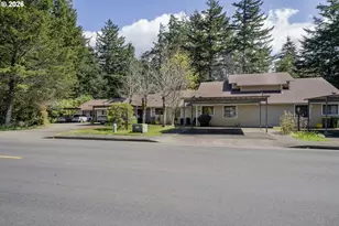 1320 Spruce St, Florence, OR 97439 - Photo 17
