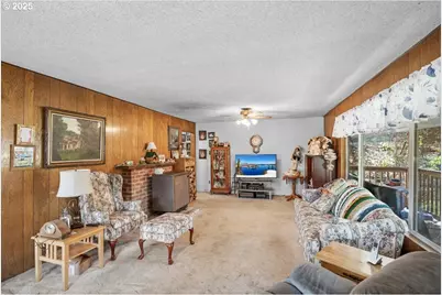 3620 Happy Valley Rd, Roseburg, OR 97471 - Photo 5