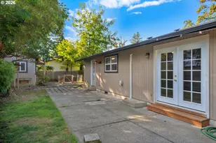 40 Briarcliff Dr, Eugene, OR 97404 - Photo 27