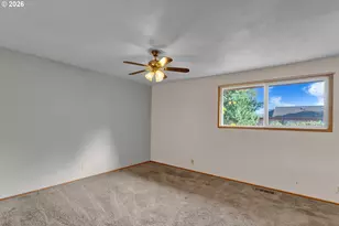 40 Briarcliff Dr, Eugene, OR 97404 - Photo 17