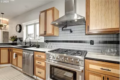 18989 NE Marine Dr #36, Portland, OR 97230 - Photo 15