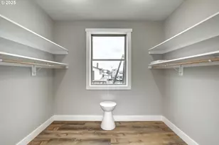 18989 NE Marine Dr, Portland, OR 97230 - Photo 23