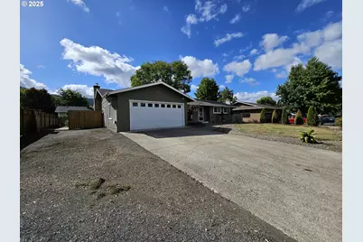 3127 W Chateau Ave, Roseburg, OR 97471 - Photo 3