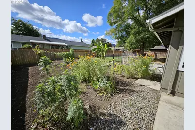 3127 W Chateau Ave, Roseburg, OR 97471 - Photo 19