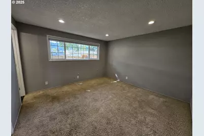 3127 W Chateau Ave, Roseburg, OR 97471 - Photo 13