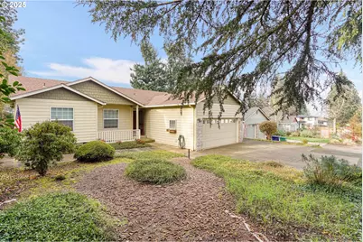 223 Penni Ln, Silverton, OR 97381 - Photo 3