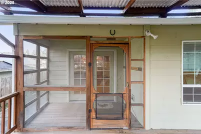 223 Penni Ln, Silverton, OR 97381 - Photo 35