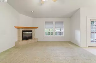 223 Penni Ln, Silverton, OR 97381 - Photo 7