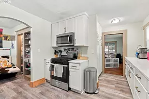 8270 SW Sorrento Rd, Beaverton, OR 97008 - Photo 7