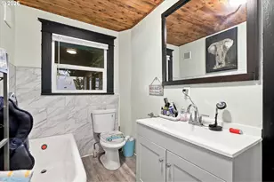 8270 SW Sorrento Rd, Beaverton, OR 97008 - Photo 11