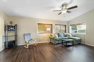 774 SW Sunset Way, Troutdale, OR 97060 - Photo 5