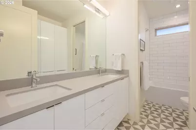 2490 Panorama Dr, Eugene, OR 97405 - Photo 37