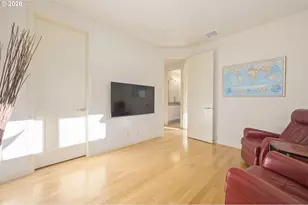 2490 Panorama Dr, Eugene, OR 97405 - Photo 33