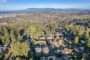 2490 Panorama Dr, Eugene, OR 97405 - Photo 41