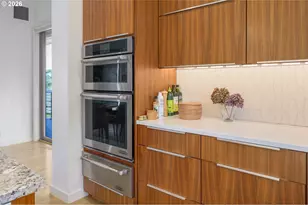 2490 Panorama Dr, Eugene, OR 97405 - Photo 15