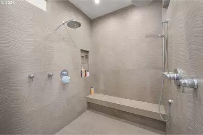 2490 Panorama Dr, Eugene, OR 97405 - Photo 27