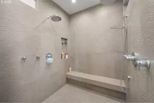 2490 Panorama Dr, Eugene, OR 97405 - Photo 27