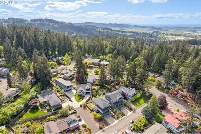 2490 Panorama Dr, Eugene, OR 97405 - Photo 43