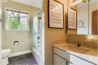 15820 NE Broadway, Portland, OR 97230 - Photo 17