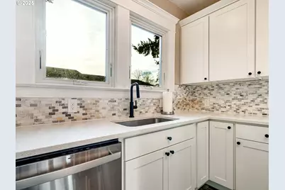 4527 SE 74th Ave, Portland, OR 97206 - Photo 15