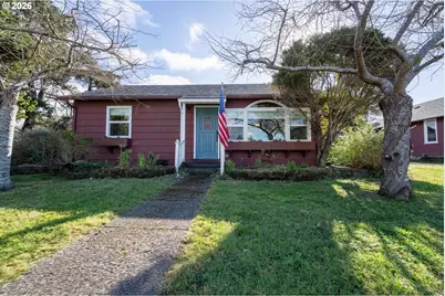 685 10th St SW, Bandon, OR 97411 - Photo 29