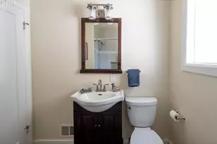 4209 SE Flavel St, Portland, OR 97206 - Photo 13