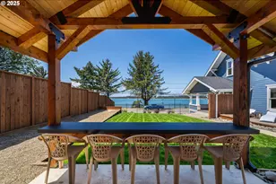 363 S Empire Blvd, Coos Bay, OR 97420 - Photo 11