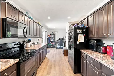 46852 Sunset Ave, Westfir, OR 97492 - Photo 11