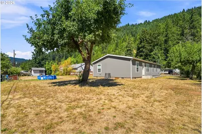 46852 Sunset Ave, Westfir, OR 97492 - Photo 31
