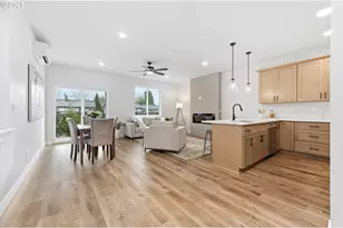 13138 Seasons Ln, Oregon City, OR 97045 - Photo 5