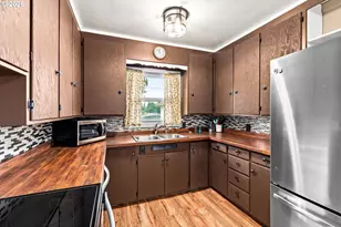 3003 River Rd, Eugene, OR 97404 - Photo 9