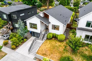 2076 NE Morgan St, Portland, OR 97211 - Photo 47