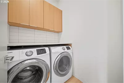 2076 NE Morgan St #A, Portland, OR 97211 - Photo 27