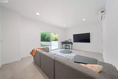 2076 NE Morgan St #A, Portland, OR 97211 - Photo 31