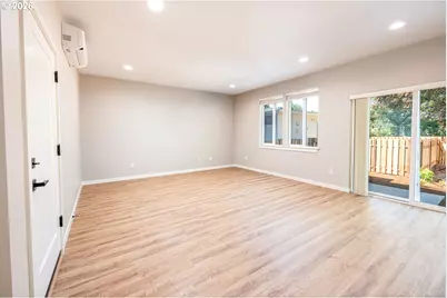 946 NW 10th St, Corvallis, OR 97330 - Photo 17
