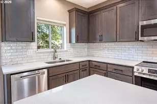 946 NW 10th St, Corvallis, OR 97330 - Photo 11