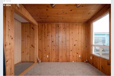 580 N Tomahawk Island Dr Dr, Portland, OR 97217 - Photo 21