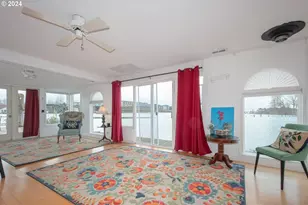 580 N Tomahawk Island Dr Dr, Portland, OR 97217 - Photo 7