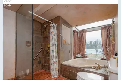 580 N Tomahawk Island Dr Dr, Portland, OR 97217 - Photo 25
