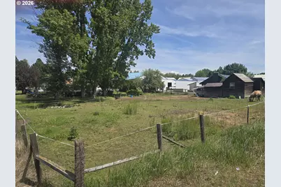 300 Residence St, Enterprise, OR 97828 - Photo 5