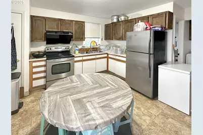 21200 NW Pumpkin Rid, North Plains, OR 97133 - Photo 5